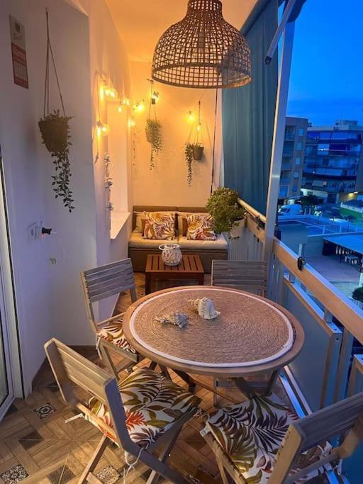 Precioso Apartamento Con Vistas Al Mar. Piscina. Валенсия Екстериор снимка